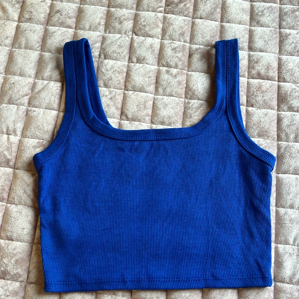 Cropped tank